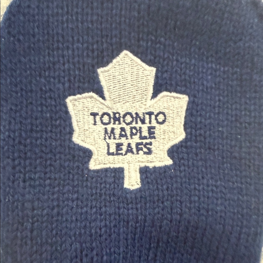 Vintage Toronto Maple Leafs Knit Mittens 11-Point Logo 1980s/90s NHL Never worn - Picture 7 of 10